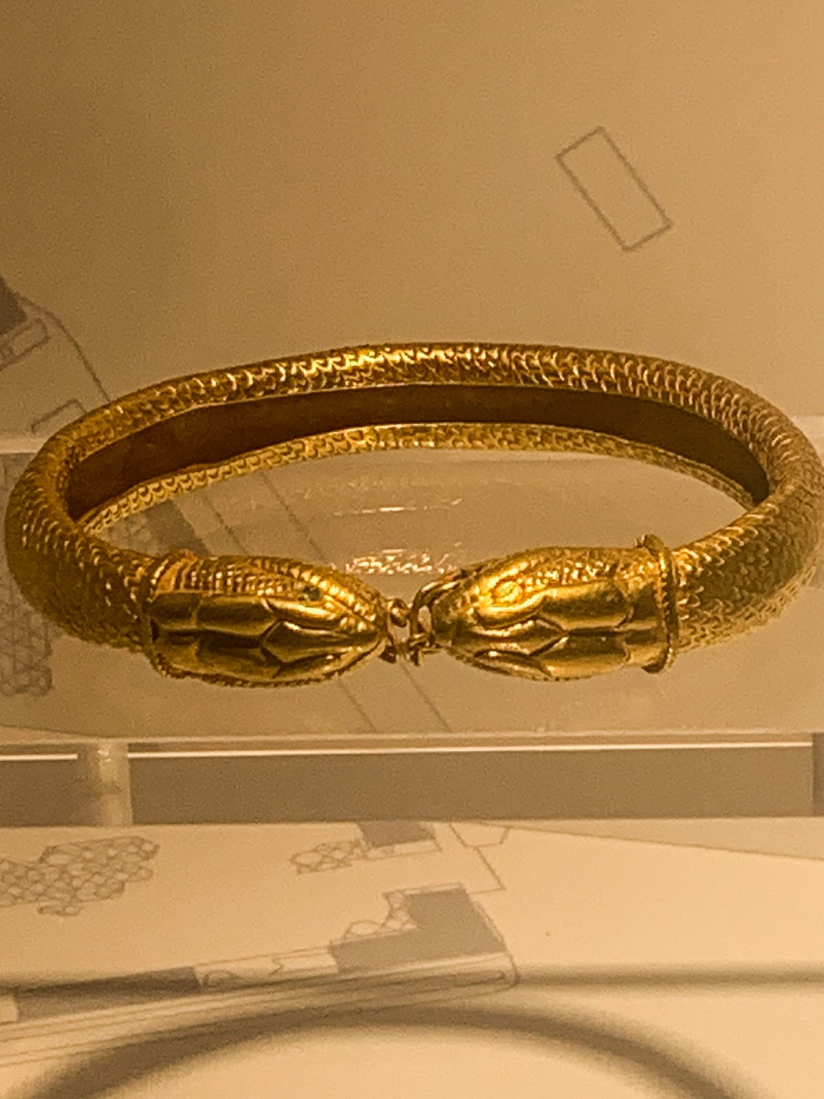 Snake bracelet